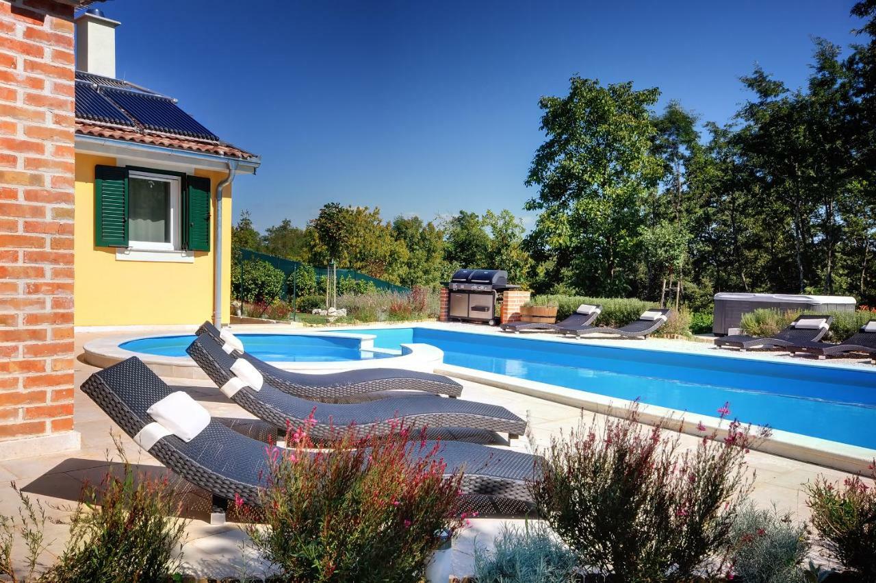 Villas Vea Histria Režanci المظهر الخارجي الصورة